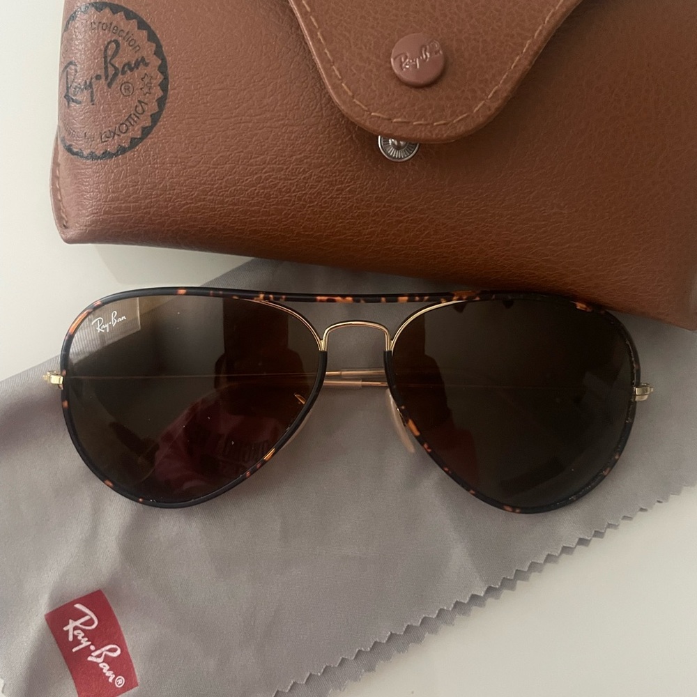 Ray-Ban Tortoise Aviator Sunglasses